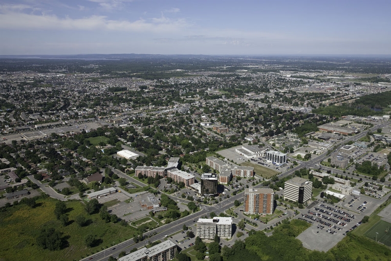 1200 Chomedey Office in Laval