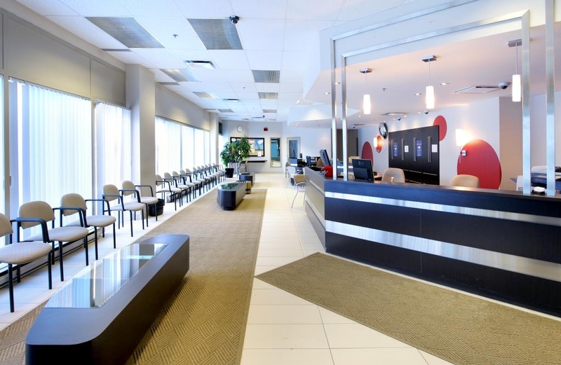 5160 Décarie Office in Montréal