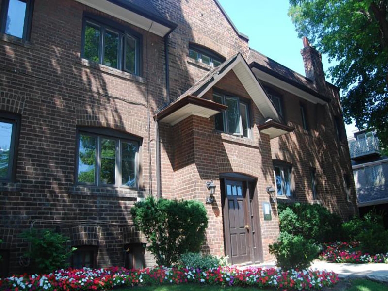 372 Davenport Road Residential building in Toronto