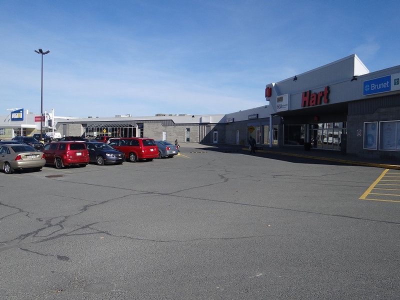 CARREFOUR LA SARRE Commercial center in La Sarre