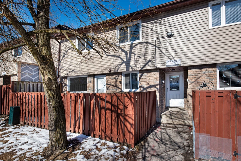 100 Rideau Street Residential building in Oshawa